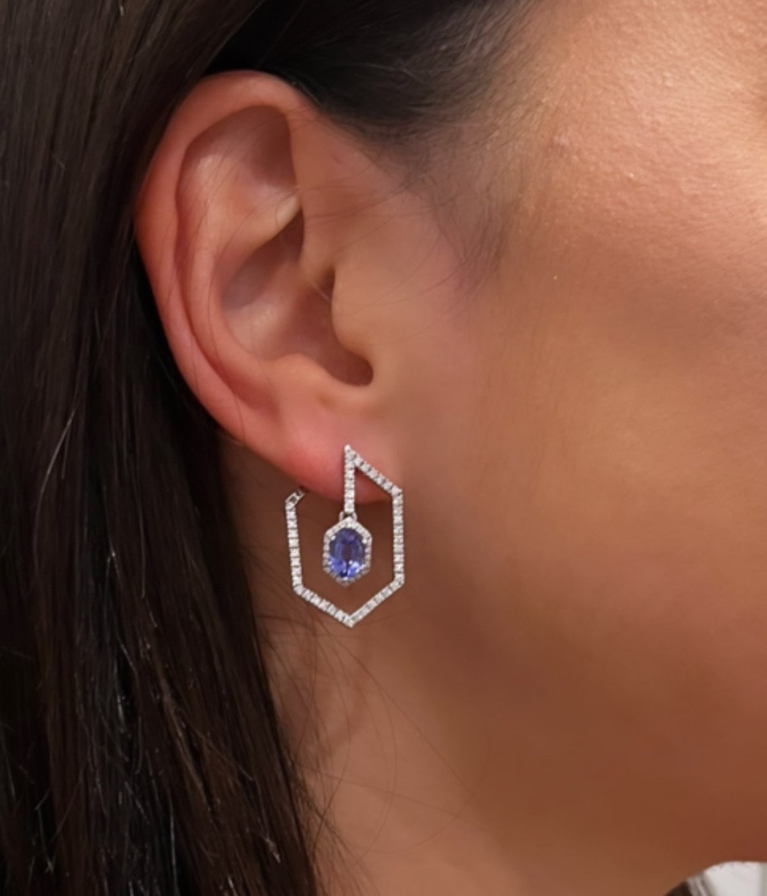 Kore Hoops Earrings with Tanzanite