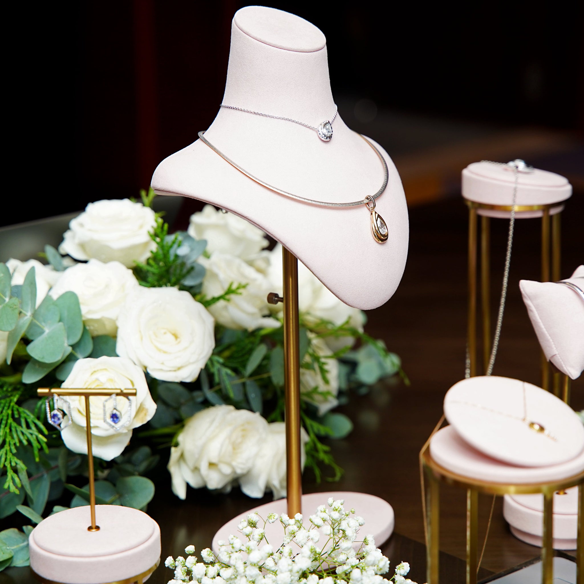 Wedding Lounge 2025 – “Dệt Mơ”