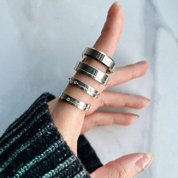 Wedding Ring Shapes: <br> Which Shape Actually Suits You?