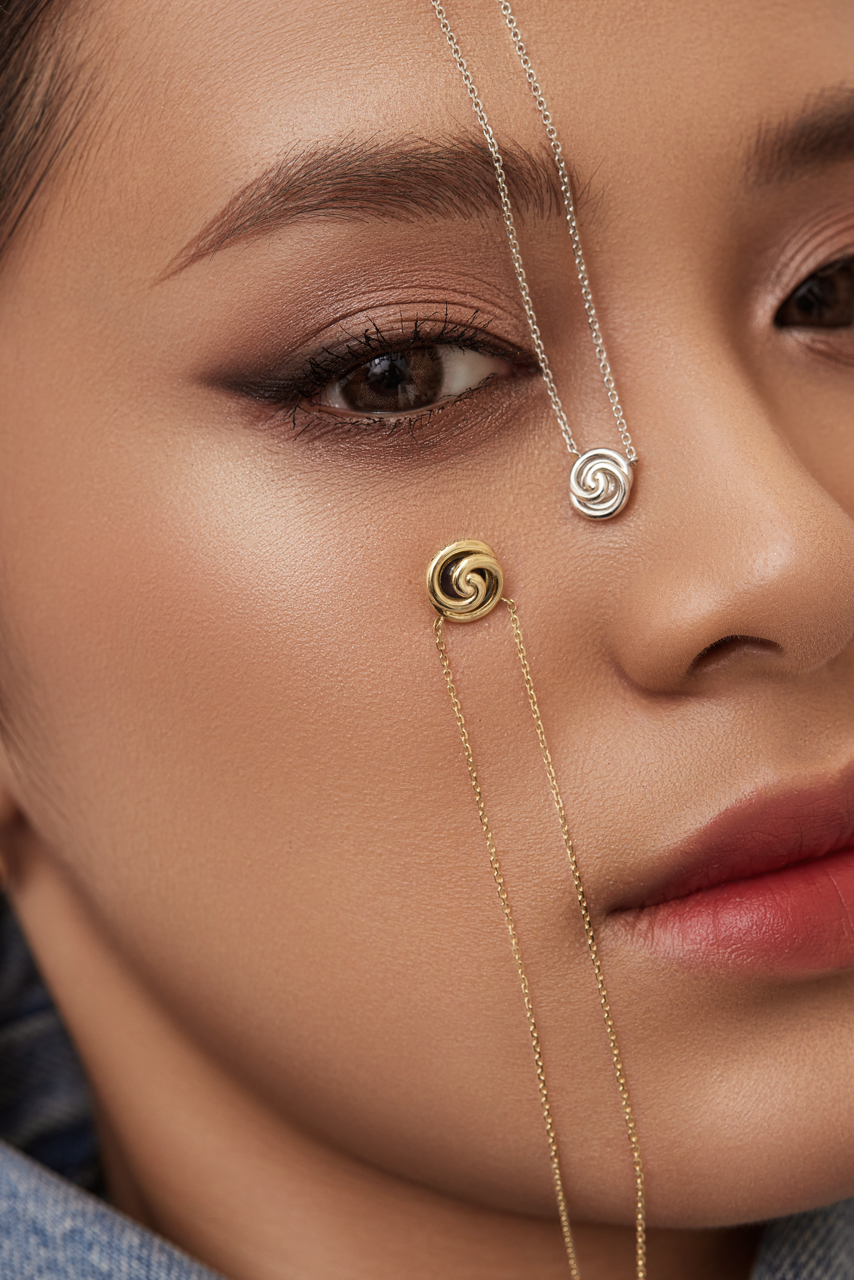 Bold Balance 0.97ct Round Sapphire Pendant